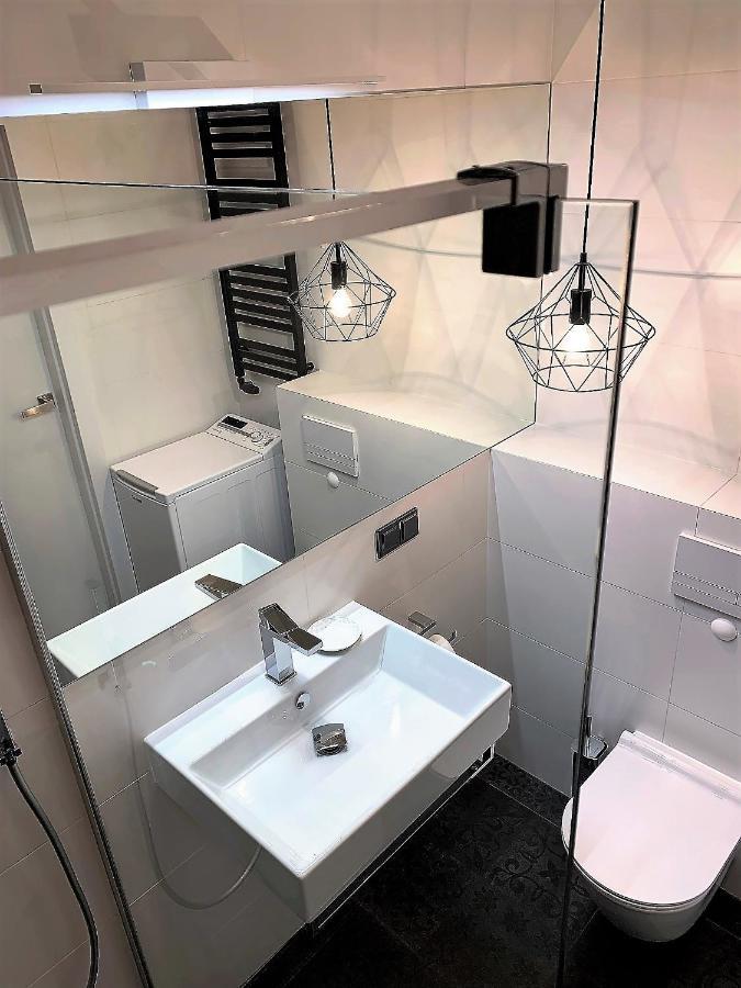 A Modern Apartment For 2 People Kraków Eksteriør billede